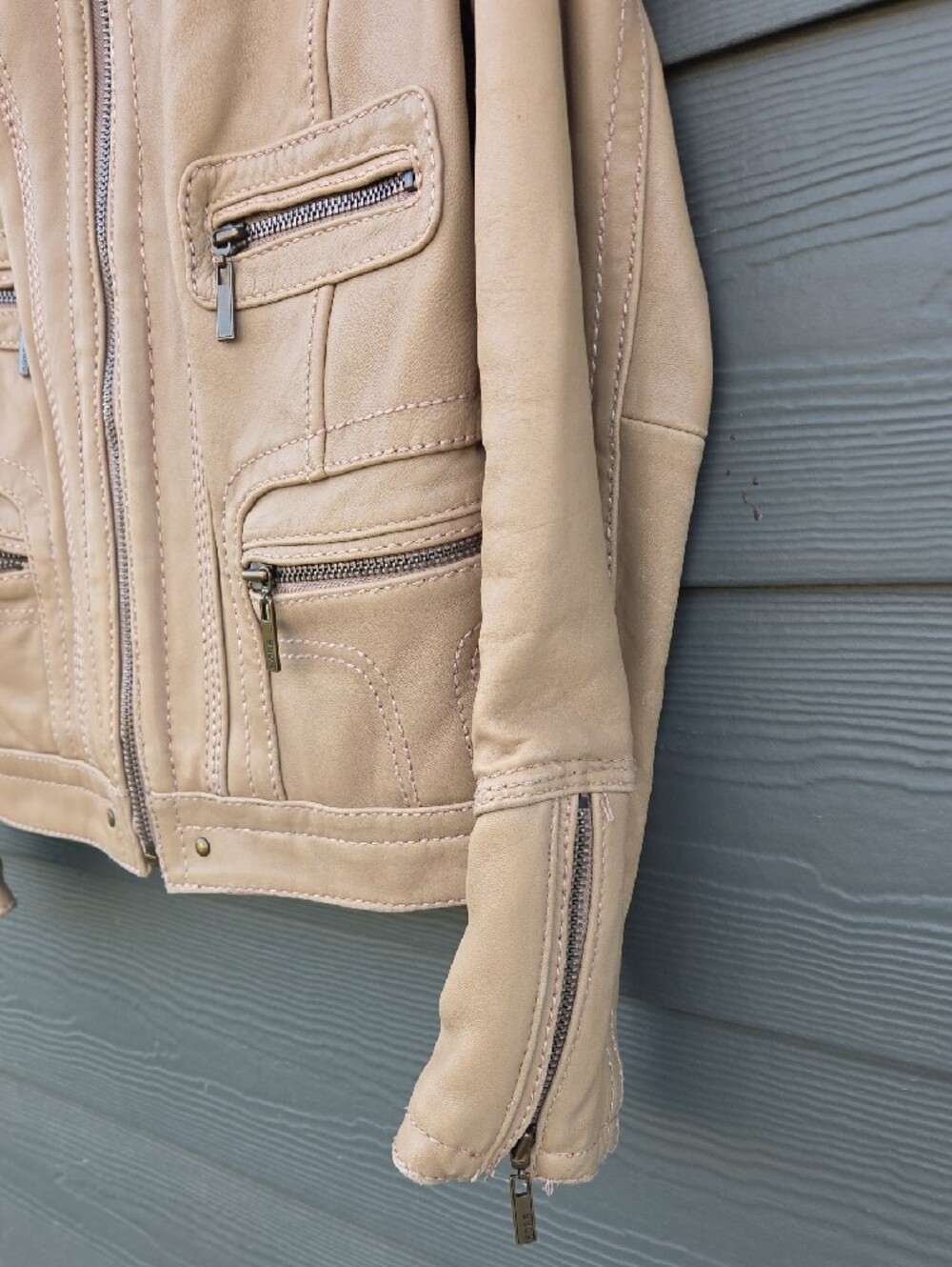 Michael Kors Beige Leather Zip-Front Jacket - Picture 3 of 10